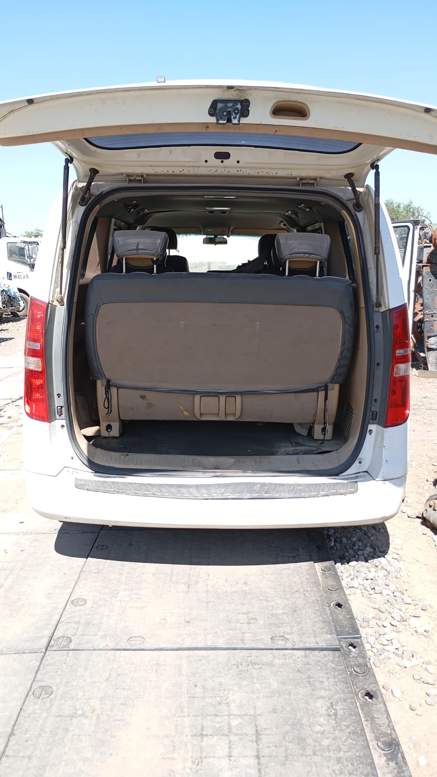 EJE Hyundai NEW H1 GLS CRDI 2012  USADO  EN DESARME